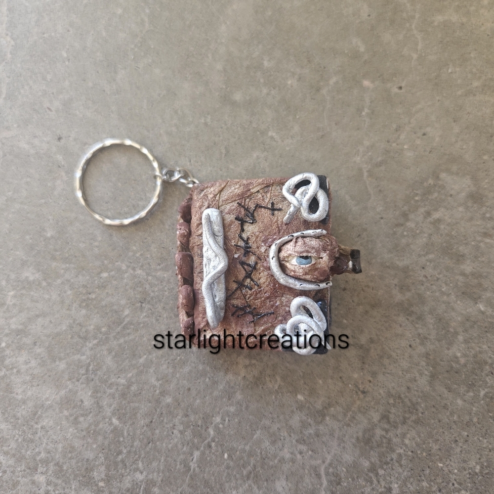 Hocus Pocus Mini Spell Books Jewelry Keychain Sanderson Sisters Cult 90s Classic